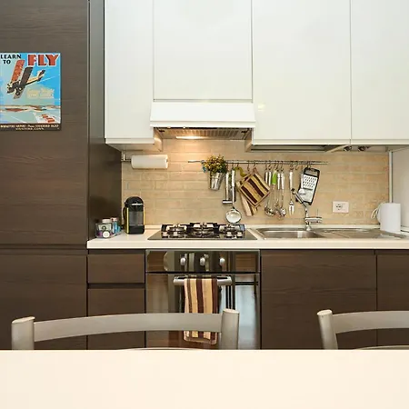 Apartment Life - Duomo Cozy Flat - Free Indoor Parking Mailand