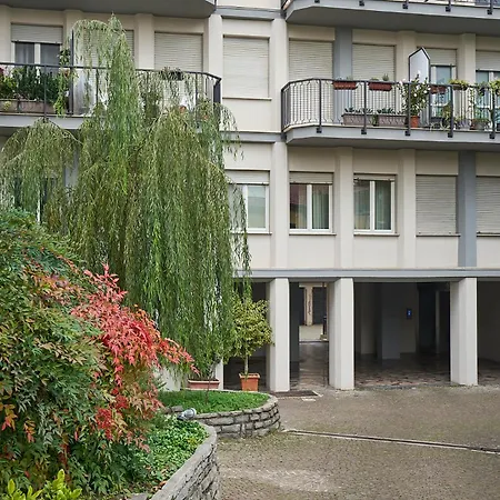 Apartment Life - Duomo Cozy Flat - Free Indoor Parking *